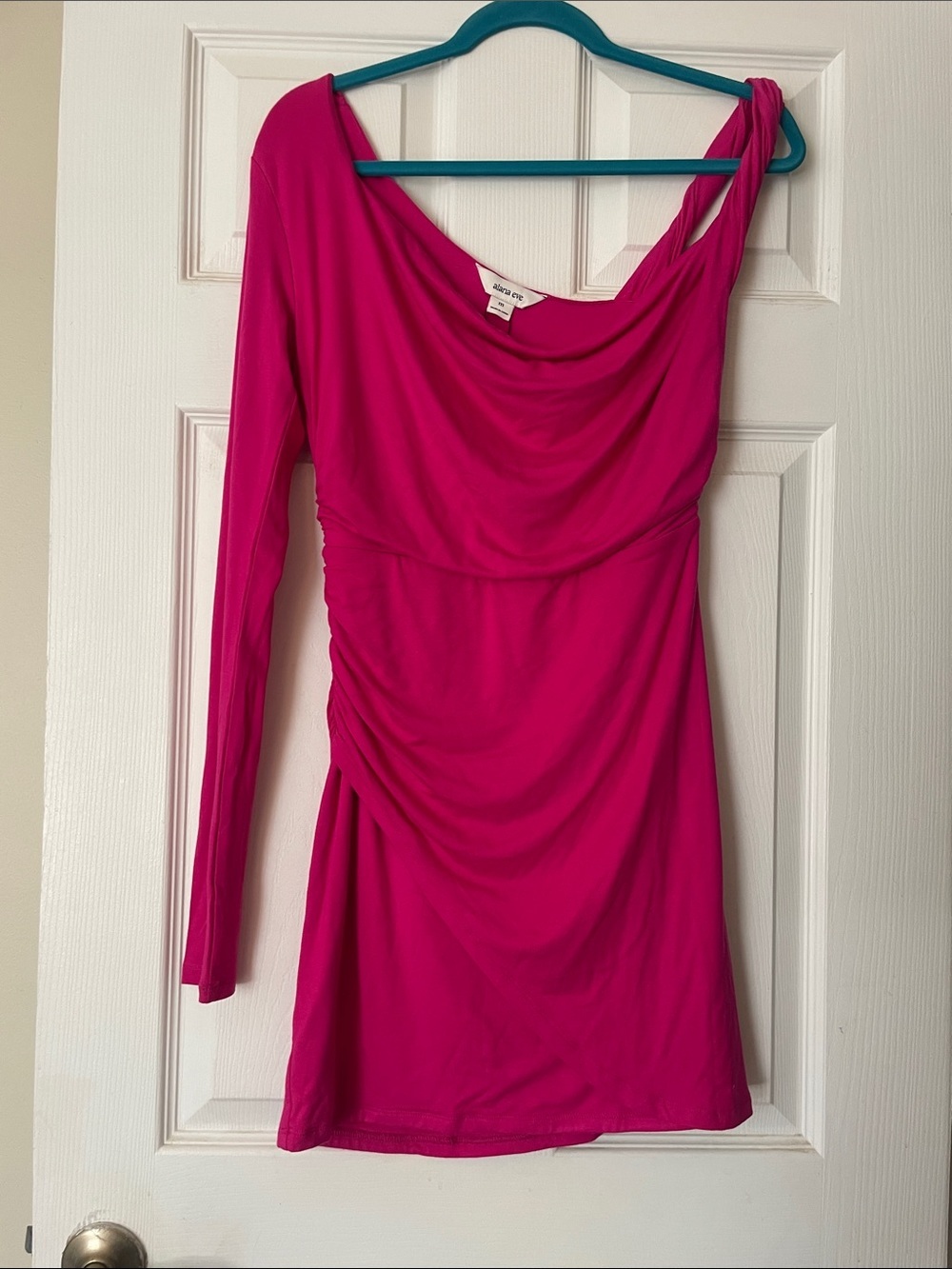 One-Shoulder Fuchsia Ruched Mini Dress - Picture 3 of 9